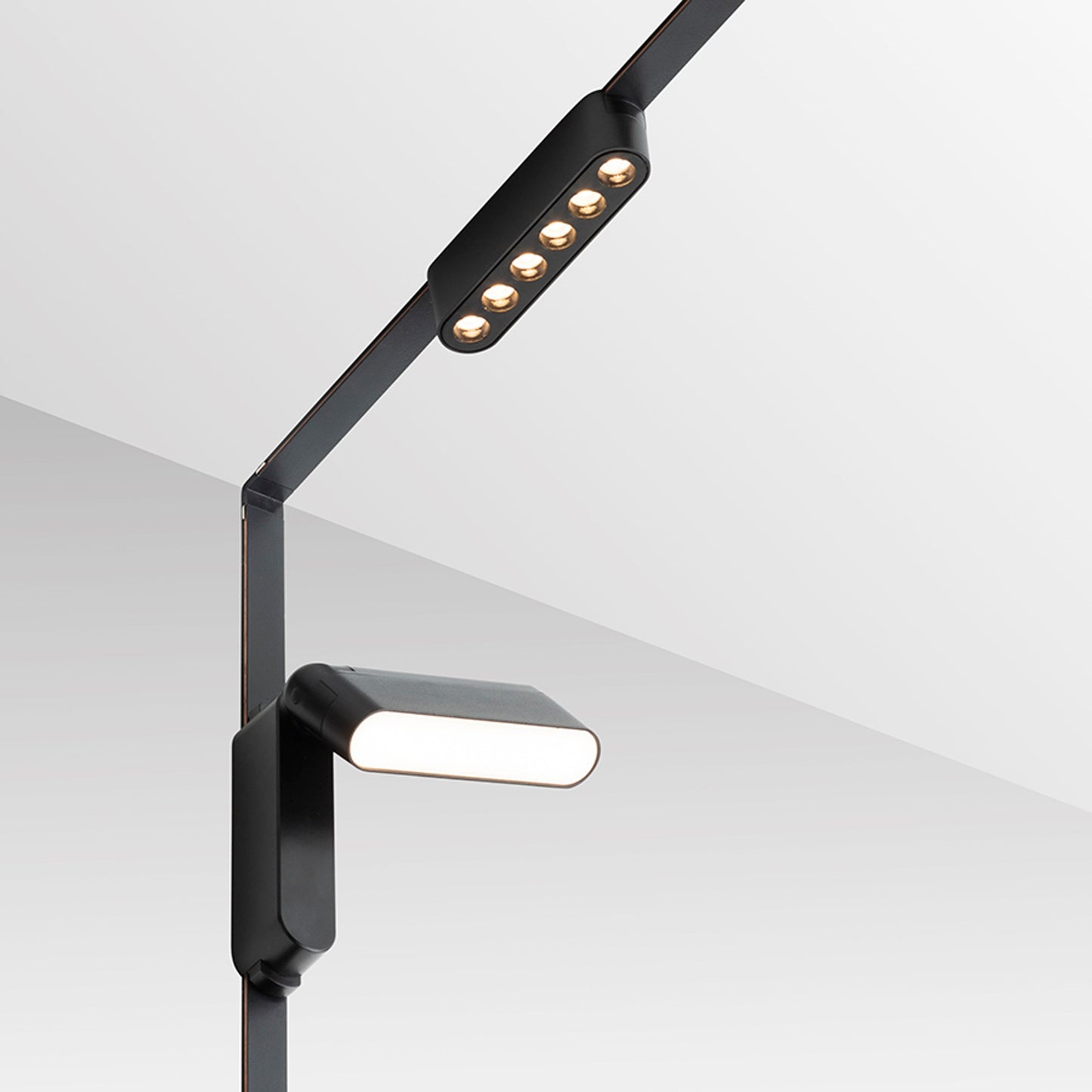 RENDL Ultra-thin track system OXONIA 11 with tilt-function for the VEGA/WAVE system black  24= LED 6W 110°  3000K 4000K 6500K R14321 15